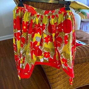 A vintage 1/2 Apron, Bright Red, Yellow and Green. White& Black Accents. EUC.